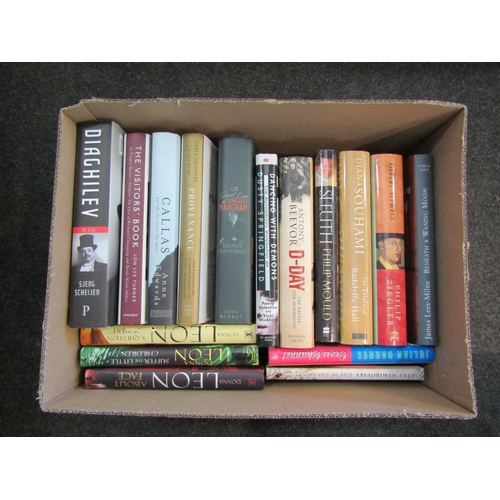 1524 - Two boxes of modern hardback books including Biographical, Historical, fiction and non fiction