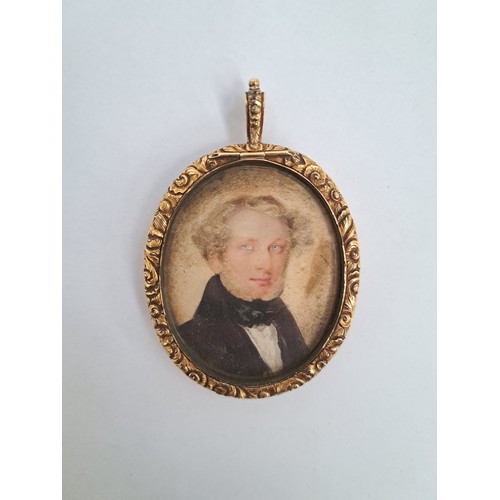 6384 - An early to mid 19th Century watercolour miniature on an oval ivory panel depicting the portrait of ... 