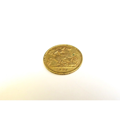 9336 - A 1908 gold half sovereign