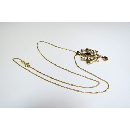 9116 - A 9ct gold chain, 44cm long hung with a 9ct gold pearl and amethyst drop pendant, 4.3g