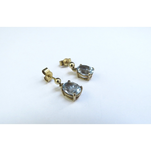 9186 - A pair of aquamarine drop earrings, 1.4cm drop, 1.7g