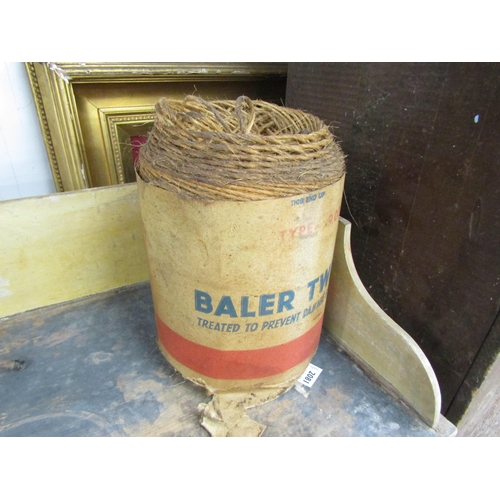 2081A - A roll of baler twine