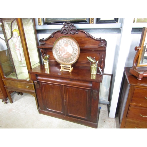 2109 - A Victorian mahogany chiffonier  (E)  £40-60