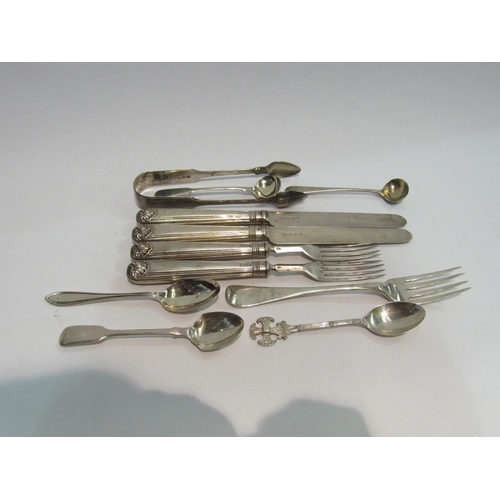 4316 - A quantity of mixed silver cutlery including sugar tongs and mustard spoon etc, 88g