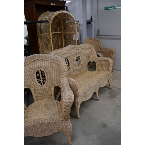 2325 - A wicker conservatory set of bench and two chairs