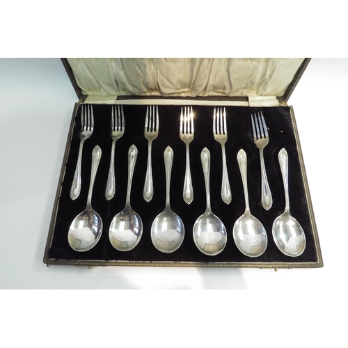 4464 - Mostly silver plate flatware and box containing plated and silver items                 (R) £30