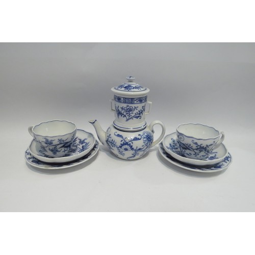 4081 - A Villeroy & Boch, Dresden, blue and white teapot with infuser, two cups, two saucers, two plates an... 