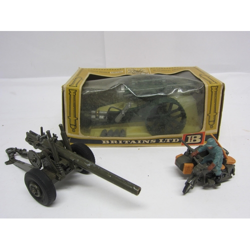 8216 - A boxed Britains Gun Models 1:32 scale diecast 18