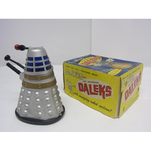 8072 - A boxed Louis Marx & Co 1964 Dr Who... The Mysterious Daleks battery operated silver plastic Dalek a... 