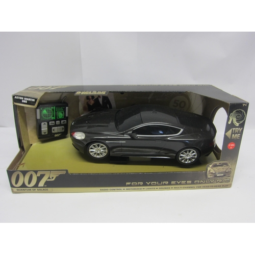 8061 - A boxed James Bond Quantum Of Solace radio control Aston Martin DB5 by Toy State