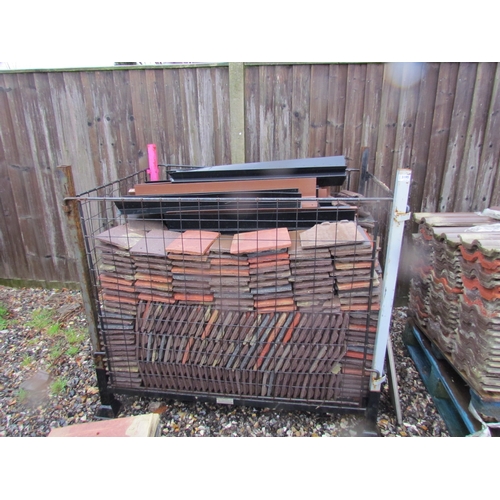 3220 - A steel crate of pantiles etc