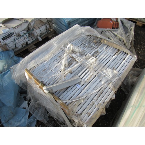 3232 - A pallet of slabs  (E)  £60-80