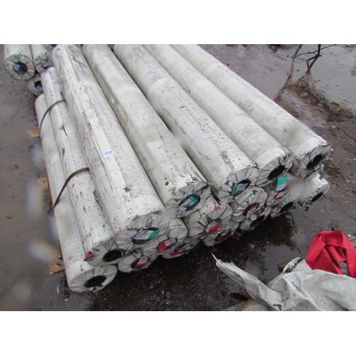 3223 - 18 unused 80  m rolls of red and green plastic sheeting  (R)  £200