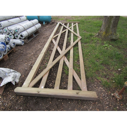 3222 - A 14' five-bar treated timber gate