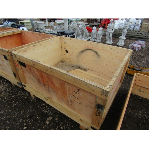 3380 - A timber crate approx. 3' x 4'