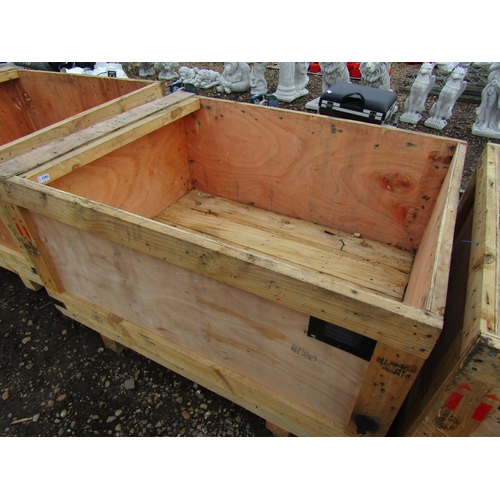 3381 - A timber crate approx. 3' x 4'