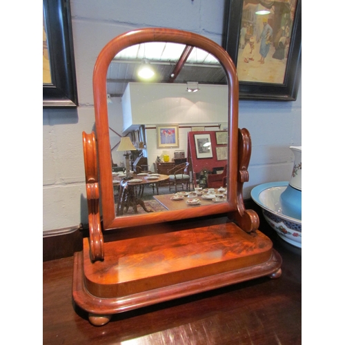 1080 - A Victorian mahogany table-top cheval mirror, 63cm tall x 56cm wide x 24cm deep