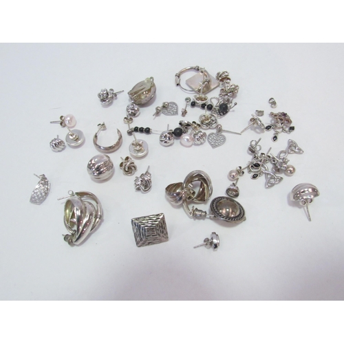 1235 - A bag of various silver, 925 and other earrings