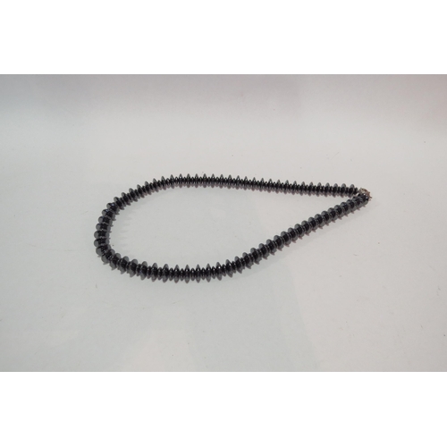 1287 - A hematite necklace  (C)