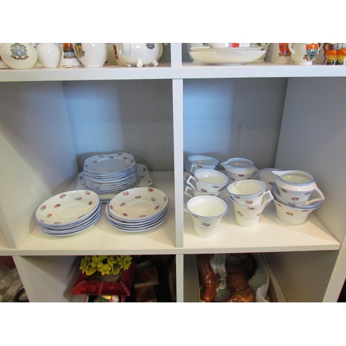 1386 - A Colclough Art Deco style tea service, eight cups and saucers, sugar bowl, cream jugs, cake plates,... 