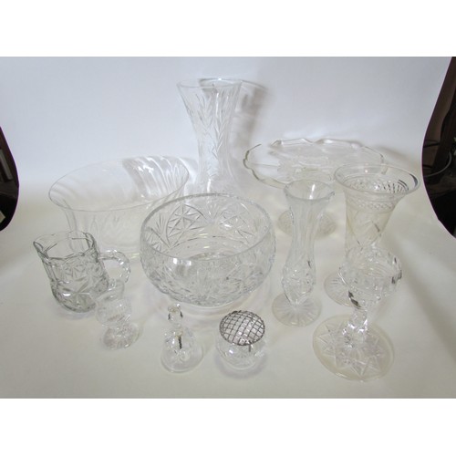 4450 - A collection of glass to include cut glass vase, bowls, tazza etc