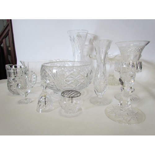 4450 - A collection of glass to include cut glass vase, bowls, tazza etc