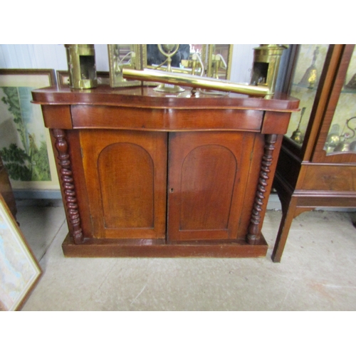 2101 - A Victorian mahogany chiffonier base