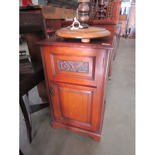 2200 - An Edwardian walnut pot cupboard