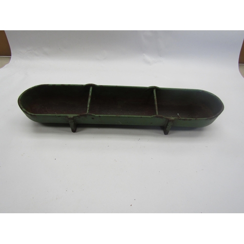 5244 - A cast and enamelled piglet trough   (R)  £20