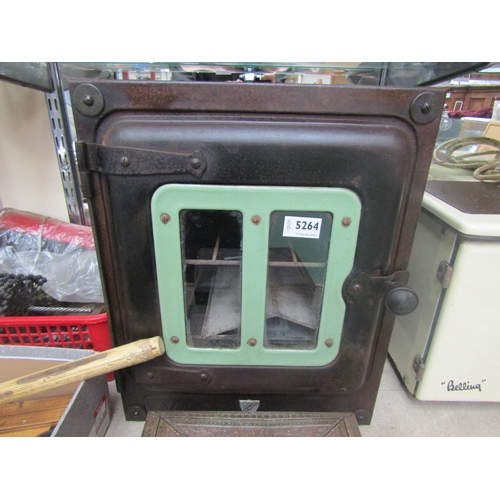 5264 - A vintage Valor oven