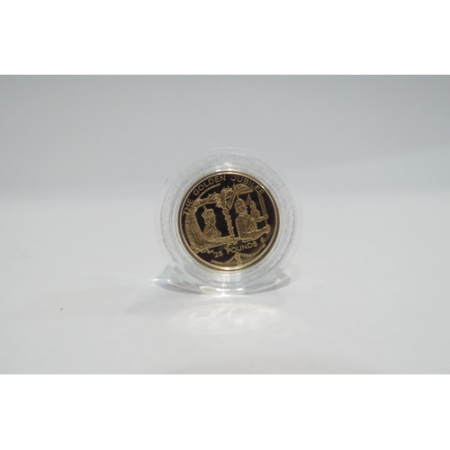 4358 - A 2002 Guernsey £25 gold coin with Royal Mint certificates, set in Westminster mint box