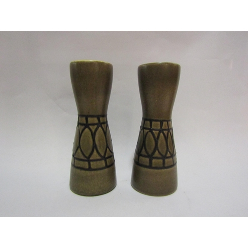 4233 - A pair of West German vases, 20cm tall