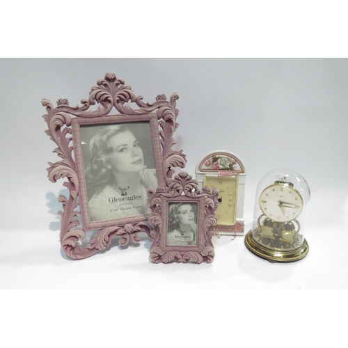 4419 - Two picture frames and two clocks     (R) £0