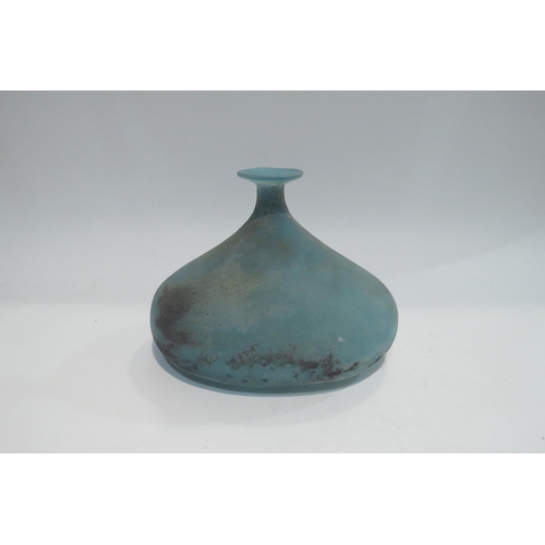 4444 - A squat form blue glass vase, 16cm height