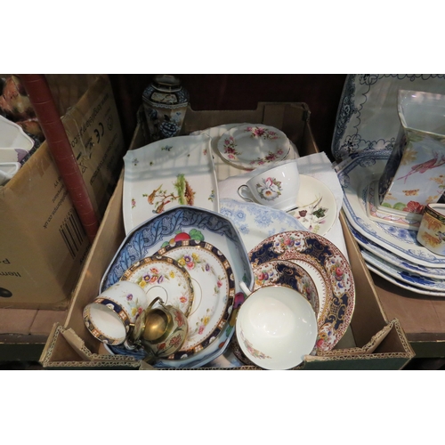 4456 - A quantity of mixed ceramics including blue and white meat plates , Losol ware vases, Spode etc