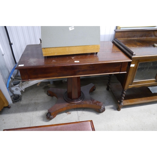 2411 - A Victorian mahogany side table     (E) £20-30