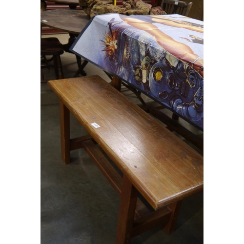 2451 - A pair of heavy wooden benches, 1mtr long     (E) £20-30