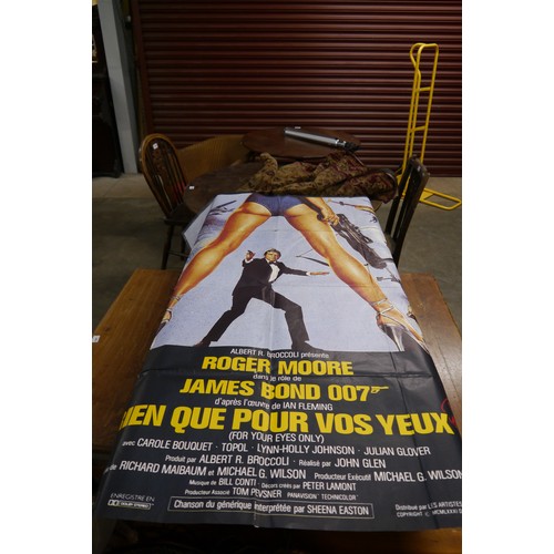 2452 - A 1980's French James Bond poster 'For Your Eyes Only'