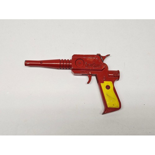 8074 - A Lone Star Captain Scarlet cap gun