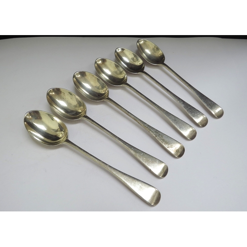 6380 - A set of six Robert Stebbings silver teaspoons, London 1913, 124g