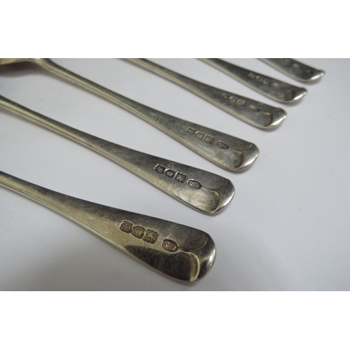 6380 - A set of six Robert Stebbings silver teaspoons, London 1913, 124g