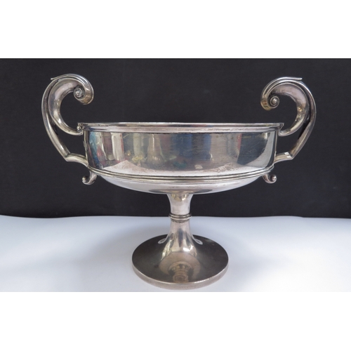 6364 - A Jay Richard Attenborough Co Ltd silver twin scroll handled comport on pedestal base, Chester 1910,... 