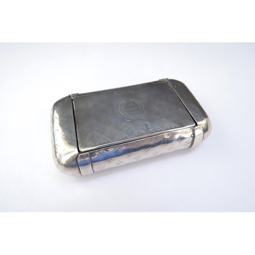 6431 - A Georgian silver snuff box engraved 