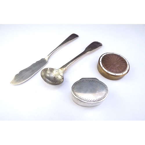 6447 - A silver salt spoon, silver butter knife, oval hinged patch pot, unmarked and a circular brass pill ... 