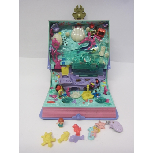 8068 - A collection of Bluebird Toys Polly Pocket play sets c.1990-1996, to include Water Fun Park, Clubhou... 