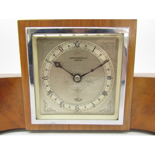 6115 - An Elliott clock deco mantel timepiece, 25cm long