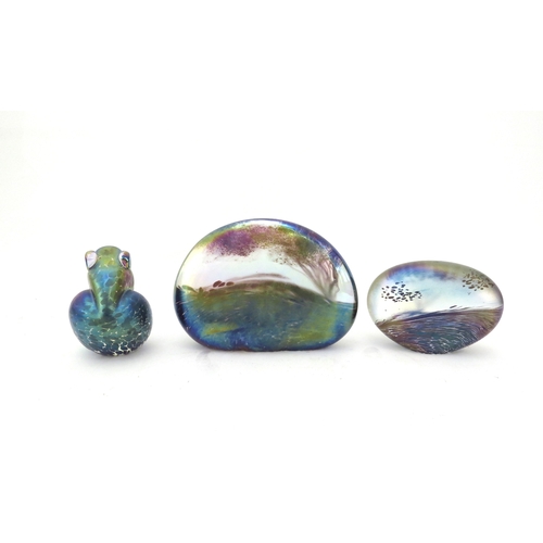 6328 - John Ditchfield Glasform Glass frog and two landscape paperweights (3)