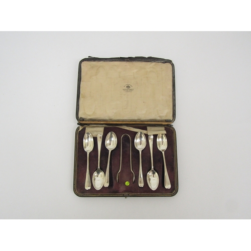 6479 - A set of six Mappin & Webb silver teaspoons with tongs, Sheffield 1916/1917, 97g  (R)  £30