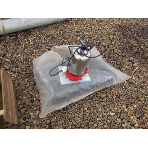 3292 - A pond liner and a submersible pump.  DTI Failure: Please see information pages