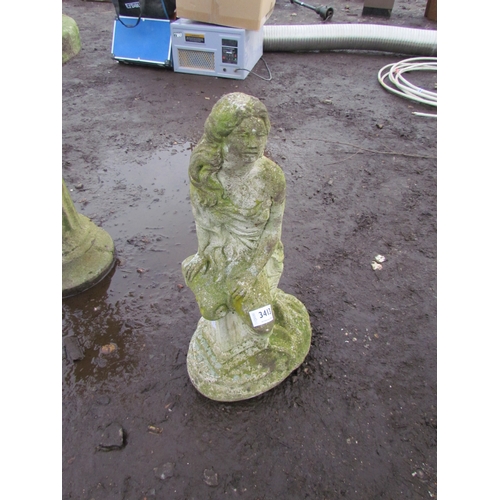 3413 - Garden feature seated lady     (E) £10-20